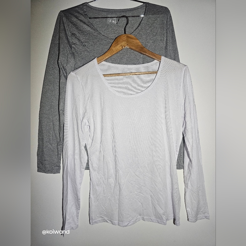 32° Degrees Women's Heat, 2 Pack Long Sleeve White/Gray - Picture 2 of 10